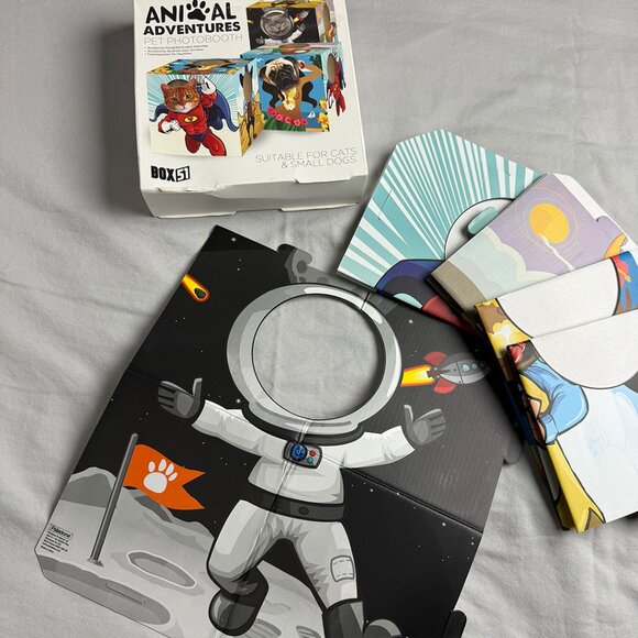 Animal Adventures Pet Photobooth โ Fun Photo Cube for Cats & Small Dogs - Picture 2 of 8